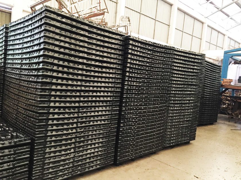 พลาสติกพาเลท 4 ด้าน ขนาด 120 x 120 เซนติเมตร